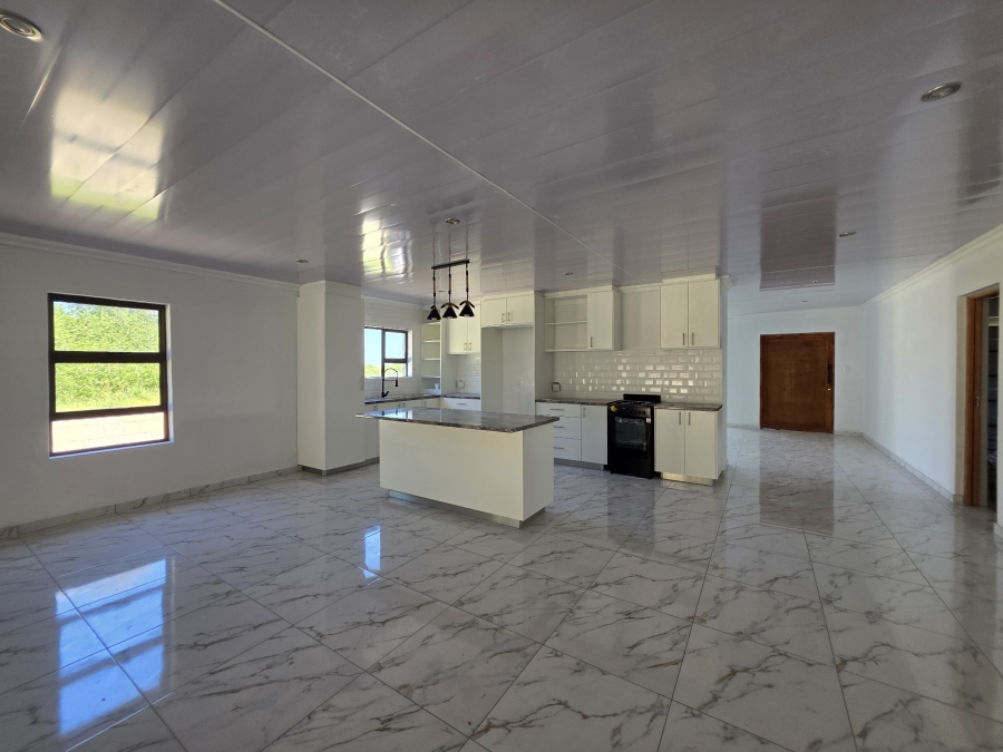 3 Bedroom Property for Sale in Paradise Beach Eastern Cape